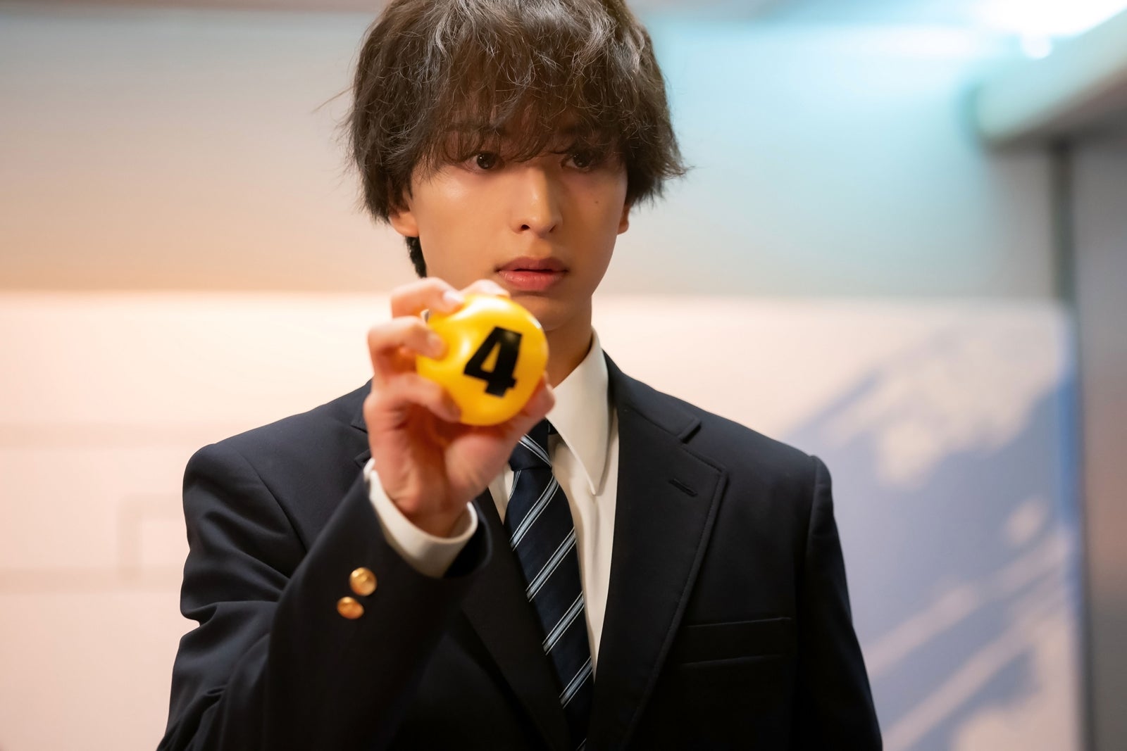 木村慧人「レッドブルー」第5話（C）「レッドブルー」製作委員会・MBS（C）波切敦／小学館