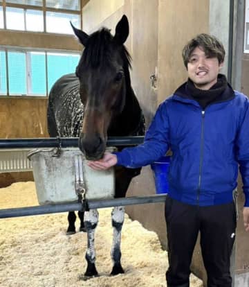 ミュージアムマイル 馬房でゴロゴロ「大きく変わった感じない」 有馬記念から一夜明け