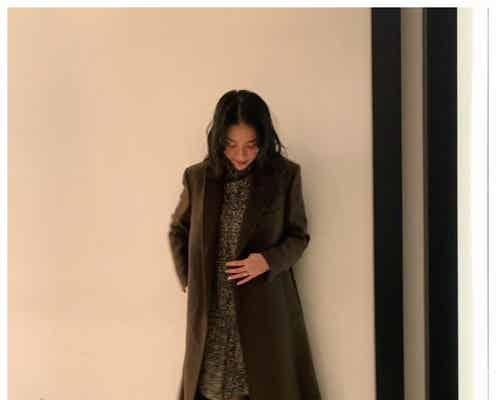 武井咲、ほっそり美脚に反響「ママに見えない」 左手薬指の指輪にも注目集まる