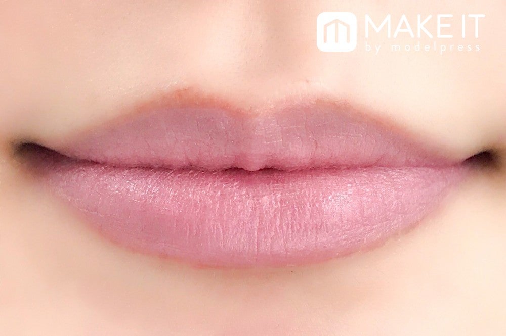 LAURA MERCIER／ルージュ エッセンシャル シルキー クリーム リップスティック／01 使用 (C)メイクイット