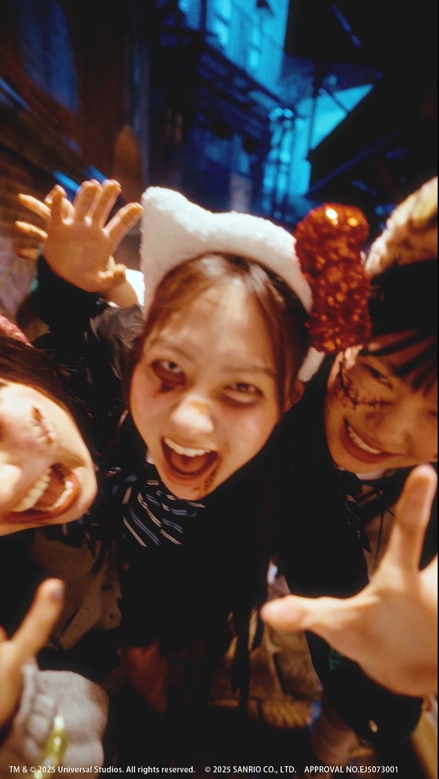 ゾンビ風メイクで楽しむ様子／画像提供：ユニバーサル・スタジオ・ジャパン