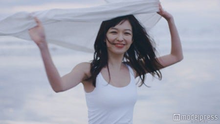 画像2 8 100人の胸に100の美しさ バストへの愛着 モデル森絵梨佳ら100人が語る モデルプレス