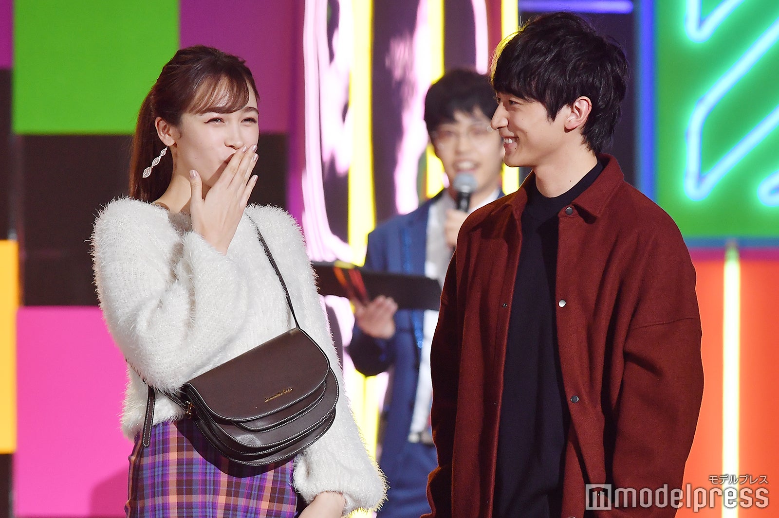 藤井サチ、小関裕太からの“あーん”に笑顔 （C）モデルプレス