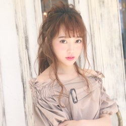 夏のロングヘアアレンジはコレ♡手軽にできるまとめ髪