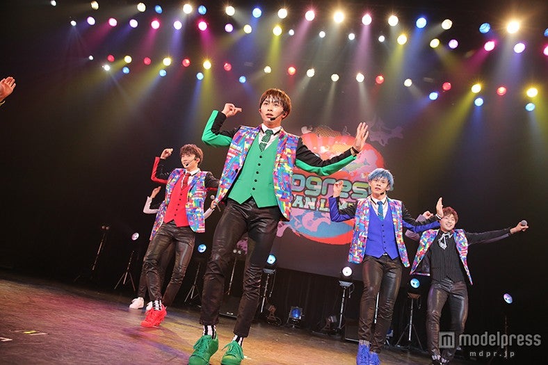 超特急、ファンに感謝伝える全力パフォーマンス 新曲を初披露