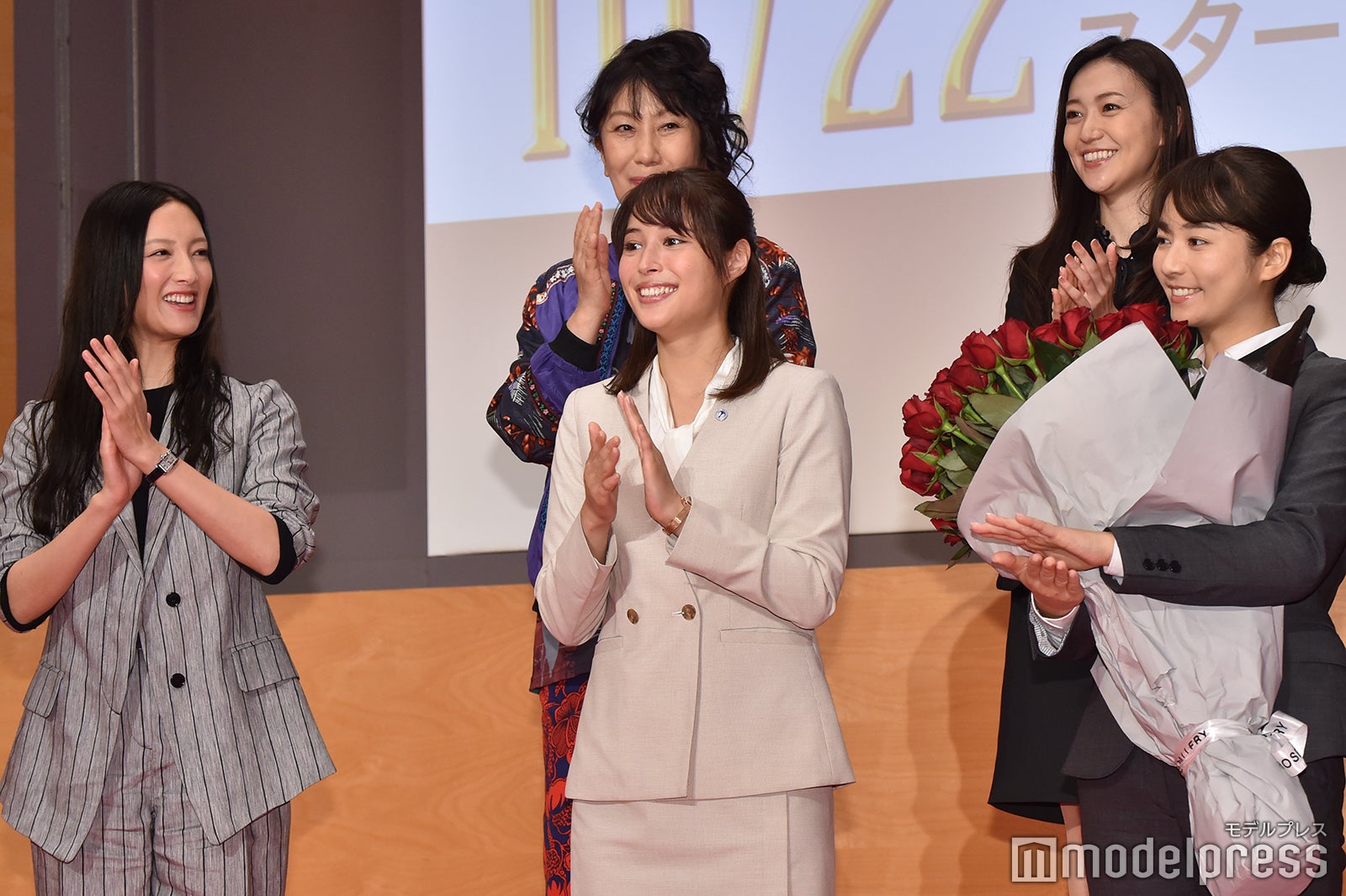 （左から時計回りに）菜々緒、室井滋、大島優子、木村文乃、広瀬アリス （C）モデルプレス