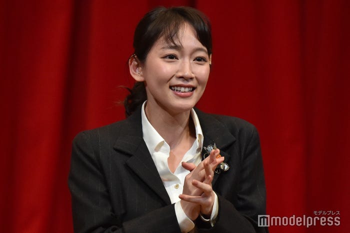 吉岡里帆「FORTUNE」公開フォトコールの様子 (C)モデルプレス