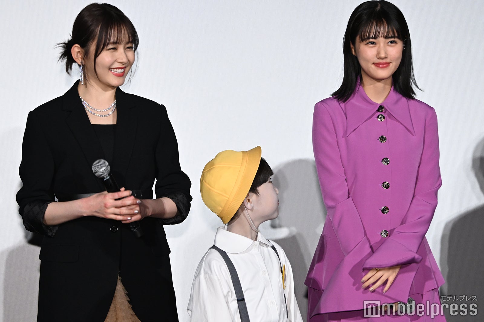 久間田琳加、原菜乃華（C）モデルプレス