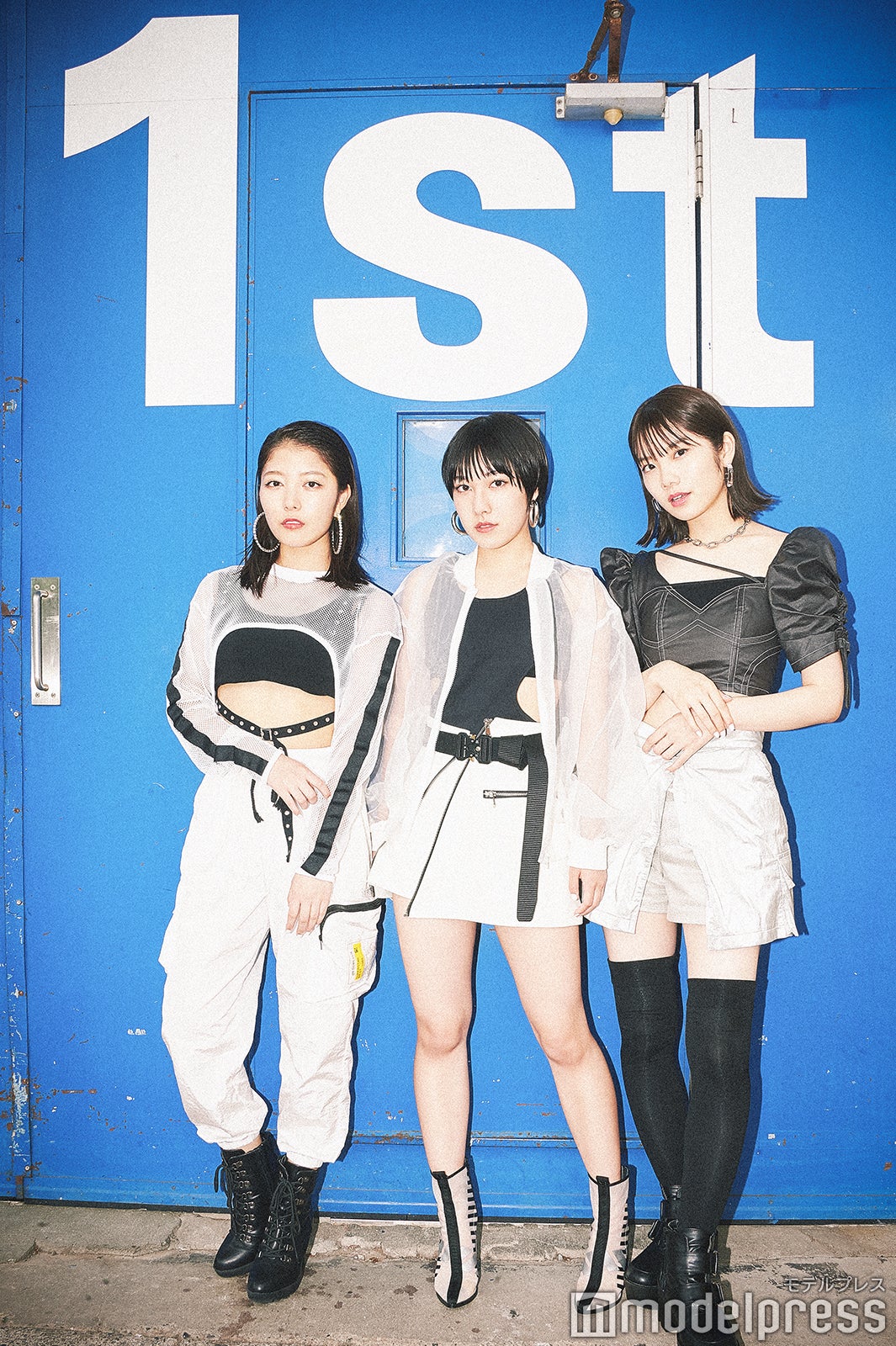 （左から）Nono、ami、MOMOKA（C）モデルプレス
