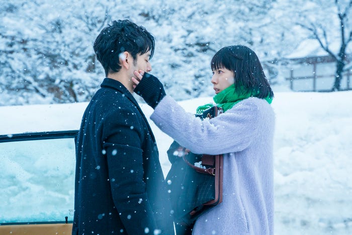 妻夫木聡、夏帆(C)2020『Red』製作委員会