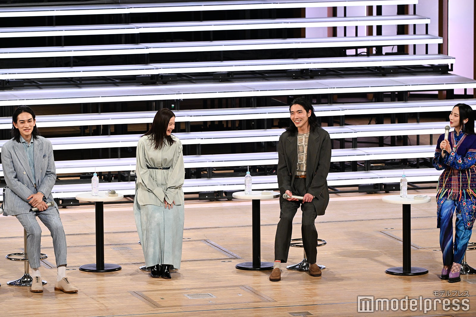 町田啓太、吉高由里子、柄本佑、ファーストサマーウイカ（C）モデルプレス