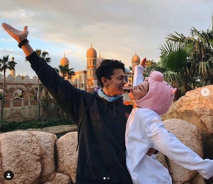 テラハ 島袋聖南 石倉ノアカップル ディズニーでキス寸前ラブラブショット 憧れる 胸キュン の声 モデルプレス テラハ 島袋聖南 石倉ノアカップル ディズニーでキス寸前ラブラブショット 憧れる 胸キュン の声 モデルプレス