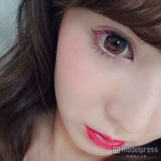 ピンクマスカラでワンポイント