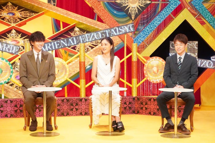 (左から)三浦翔平、池田美優、陣内智則(C)フジテレビ