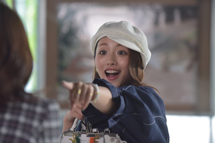画像10/13) 石原さとみ「地味スゴ」ファッションチェック企画が 