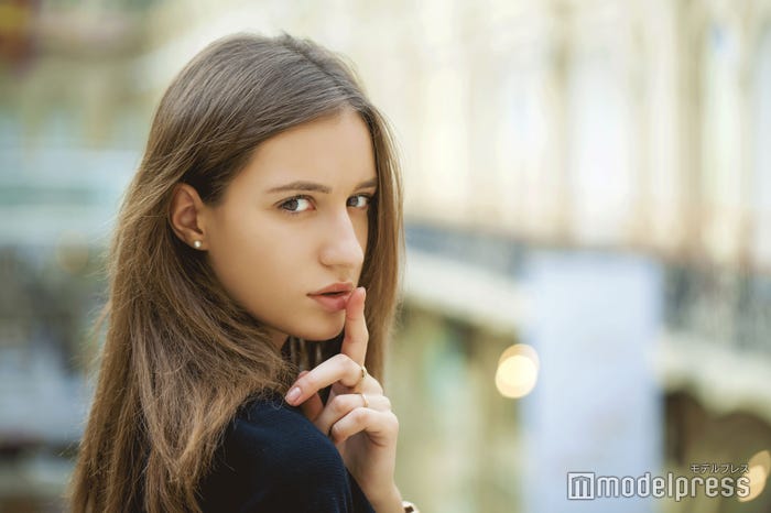 バイト先の人を好きになっちゃった 上手く恋愛を進めていく方法5つ モデルプレス バイト先の人を好きになっちゃった 上手く恋愛を進めていく方法5つ モデルプレス