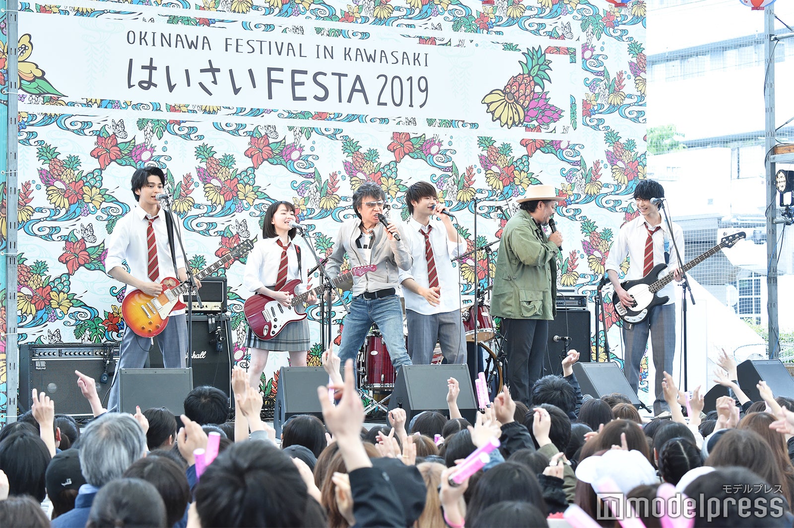 世良公則＆上江洌清作が小さな恋のうたバンドのライブに登場（C）モデルプレス