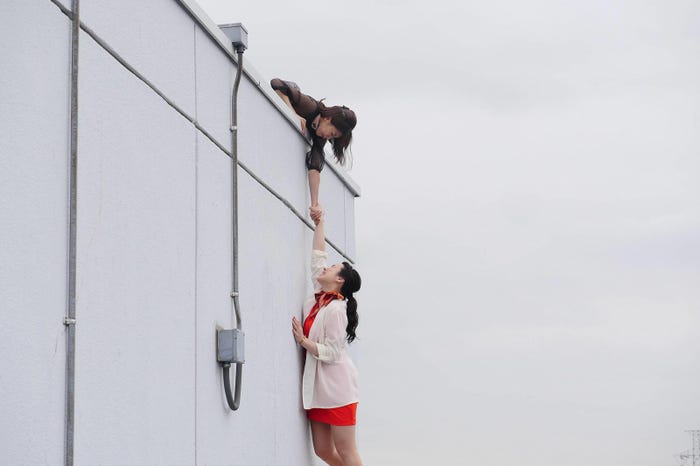 加藤綾子、佐藤みゆき (C)フジテレビ