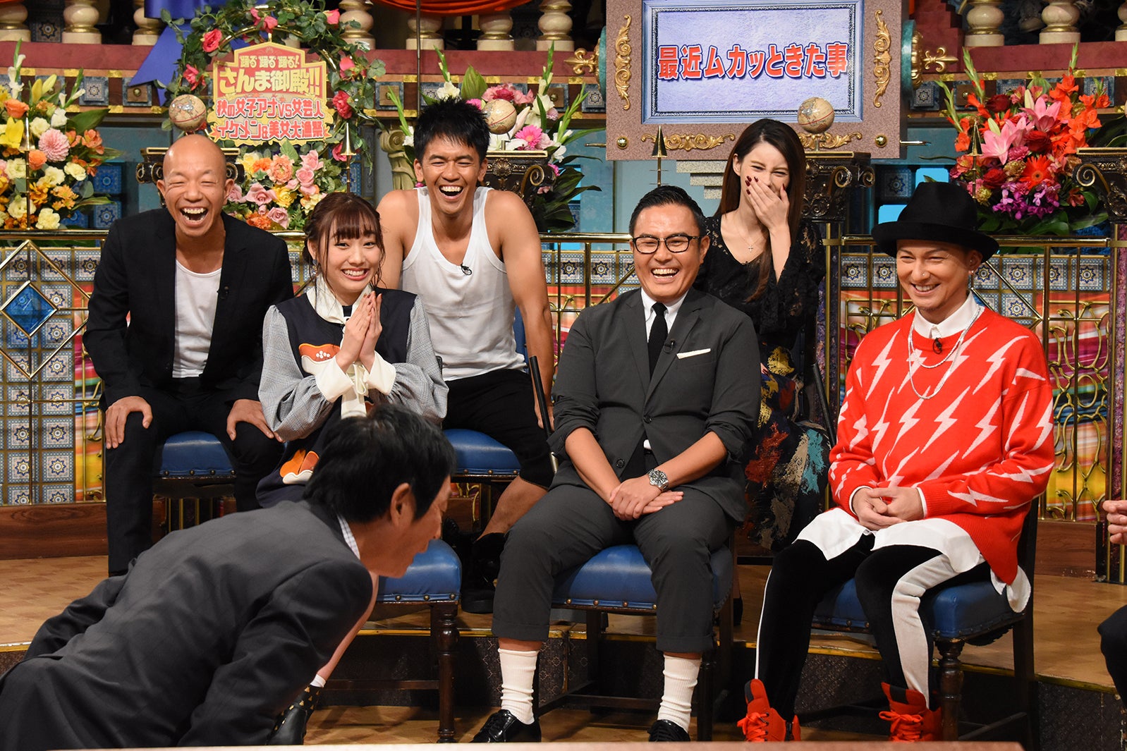 （ひな壇前列左から）須田亜香里、市川右團次、ISSA（後列左から）小峠英二、武井壮、ダレノガレ明美（C）日本テレビ