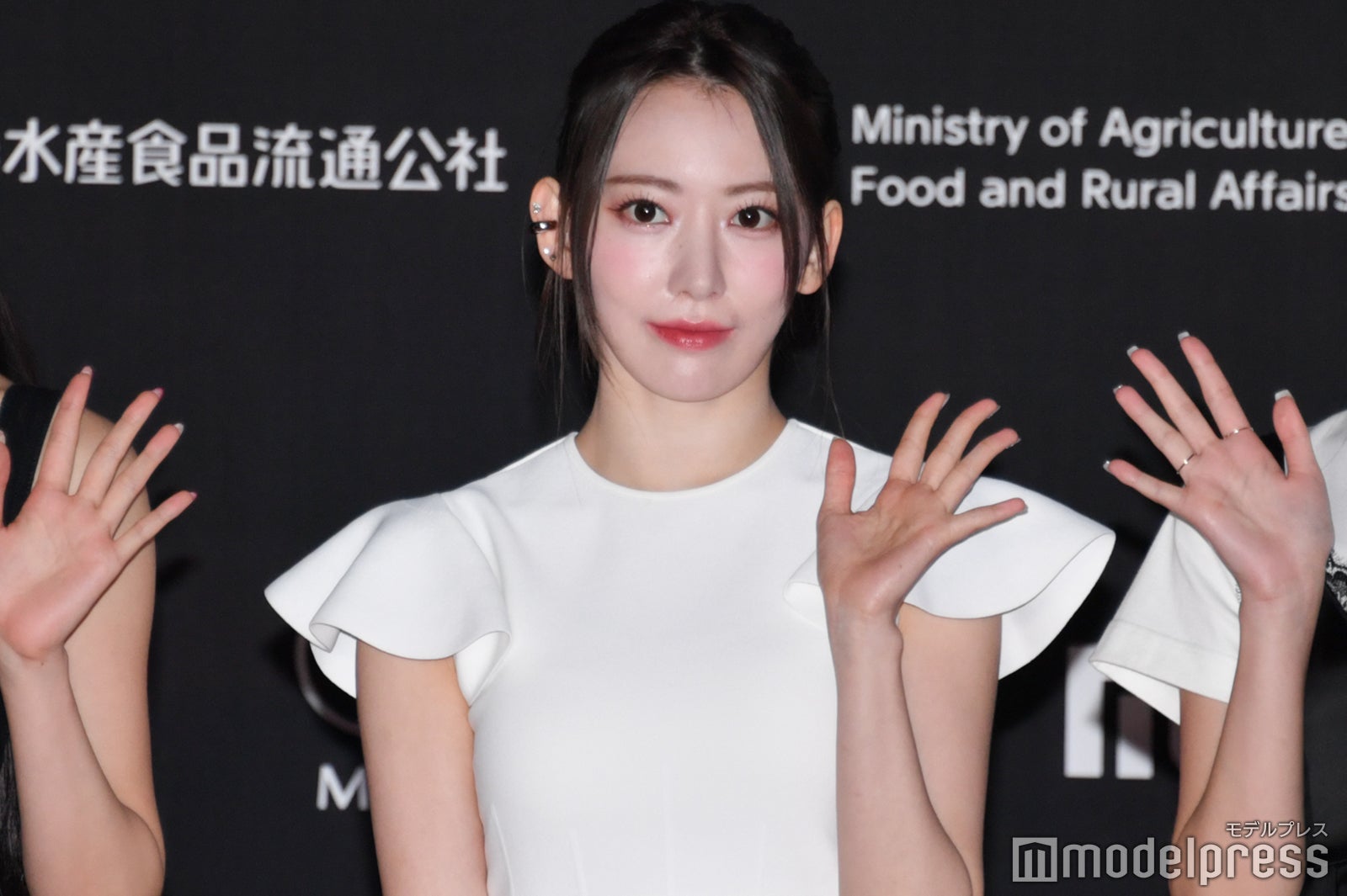 LE SSERAFIM宮脇咲良、“4回目のデビュー”に言及 - モデルプレス