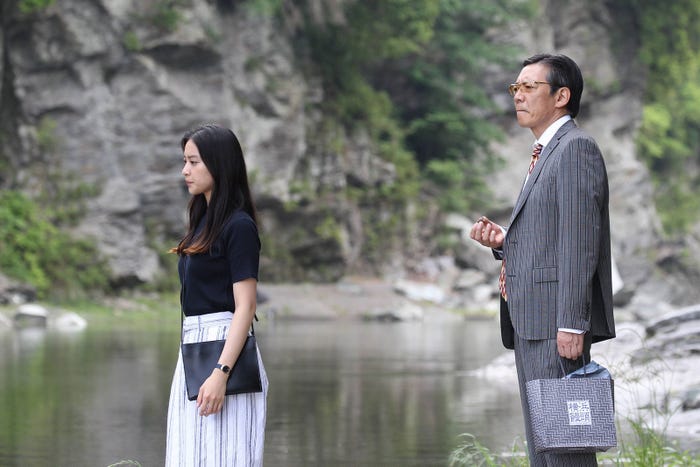 武井咲、生瀬勝久/「貴族探偵」第9話より(画像提供:フジテレビ)