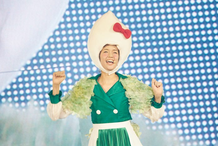 佐藤栞里/第一部「チョコミュ」(C)吉本興業