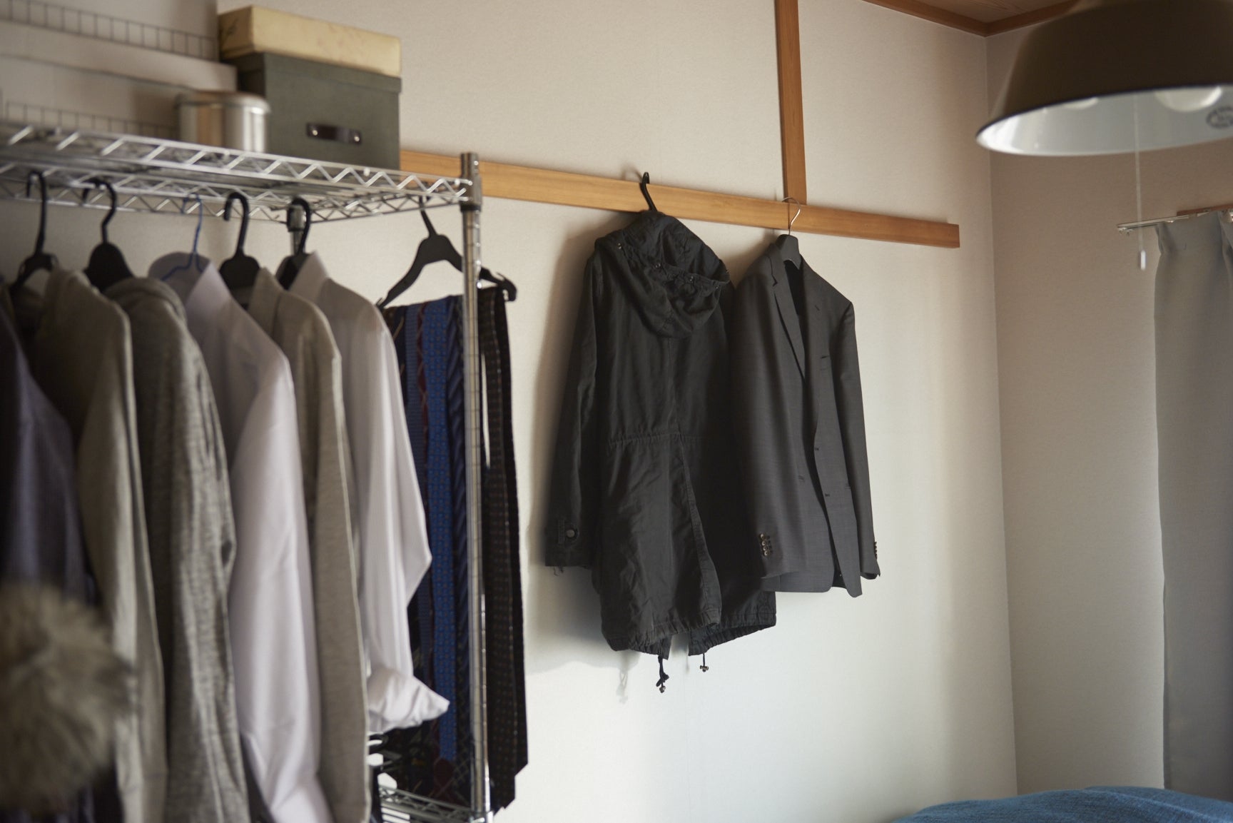 伊藤先生（生田斗真）の部屋（C）河原和音／集英社（C）2017 映画「先生！」製作委員会