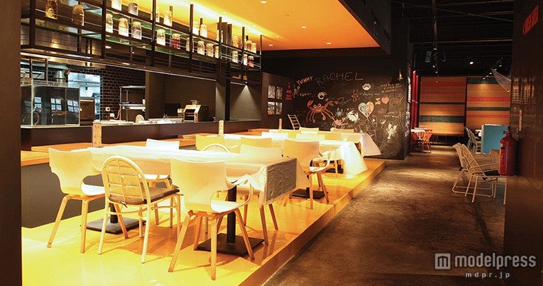 「DANCING CRAB」シンガポール店