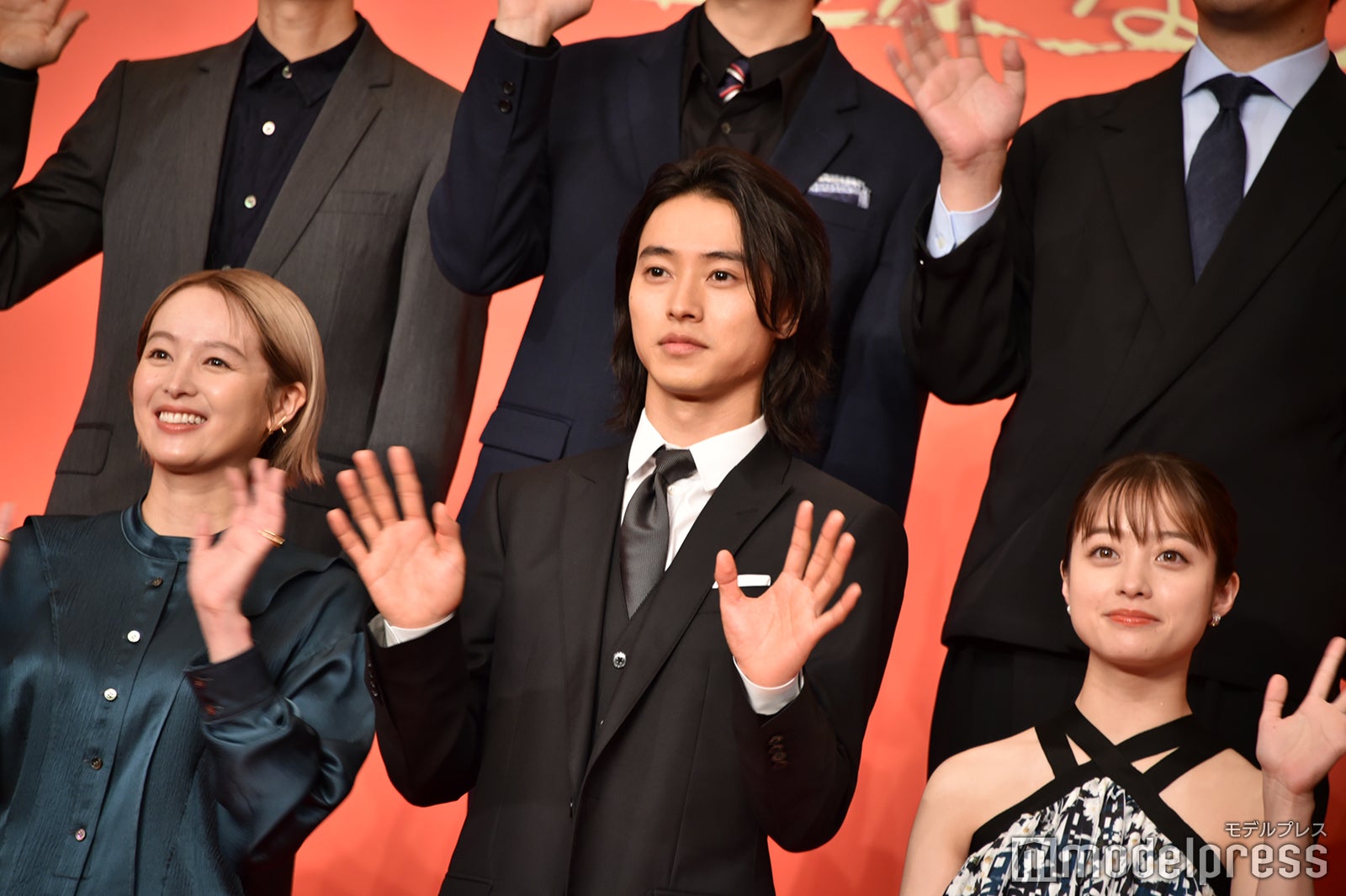 清野菜名、山崎賢人、橋本環奈 （C）モデルプレス