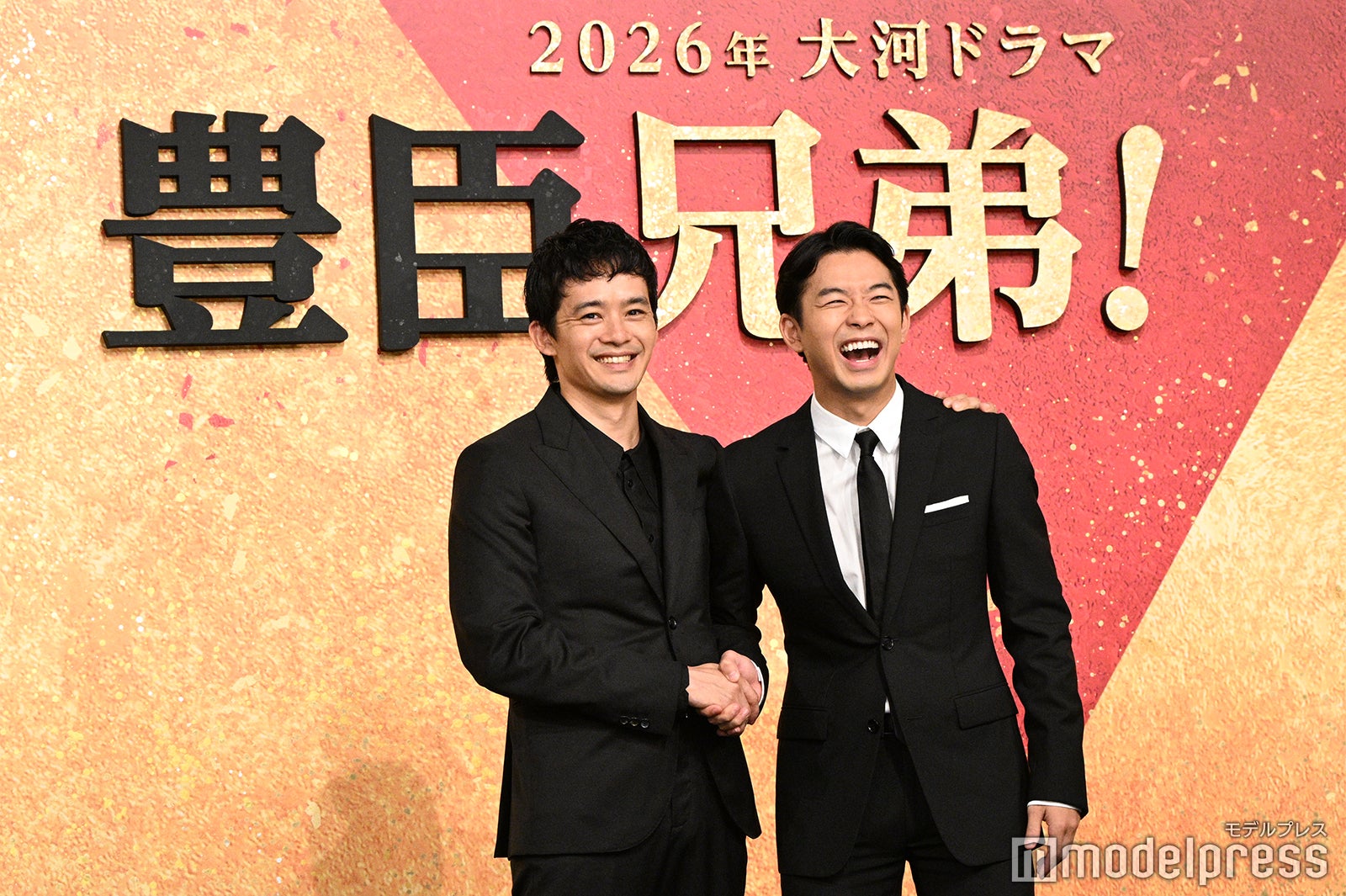 池松壮亮、仲野太賀（C）モデルプレス