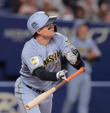 阪神 森下翔太＆佐藤輝明が試合開始直後に連続弾！わずか3分で2点に敵地が騒然 森下は80試合目で自己最多タイ23号 佐藤輝は確信の特大19号