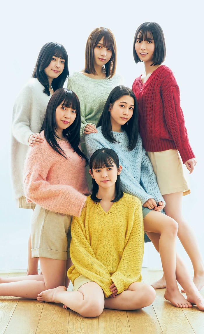 (上段左から時計回りに)月音こな、花宮初奈、佐々木琴子、野中ここな、楡井希実、菅叶和/撮影:神藤剛(C)神藤剛/集英社