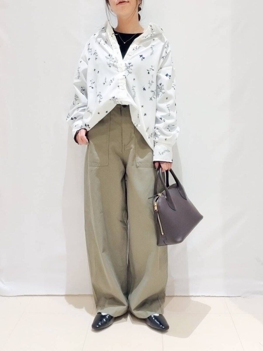 グローバルワークのフラワープリントシャツ