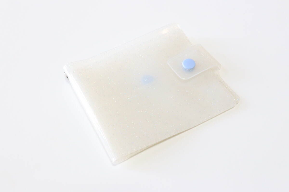 ダイソーのプチプラの折財布