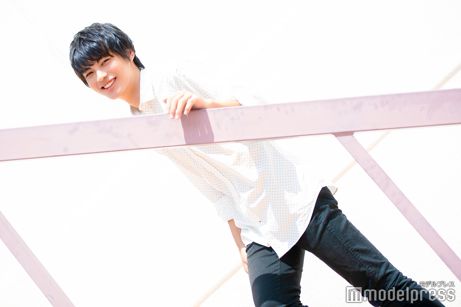 素顔は明るい19歳 （C）モデルプレス