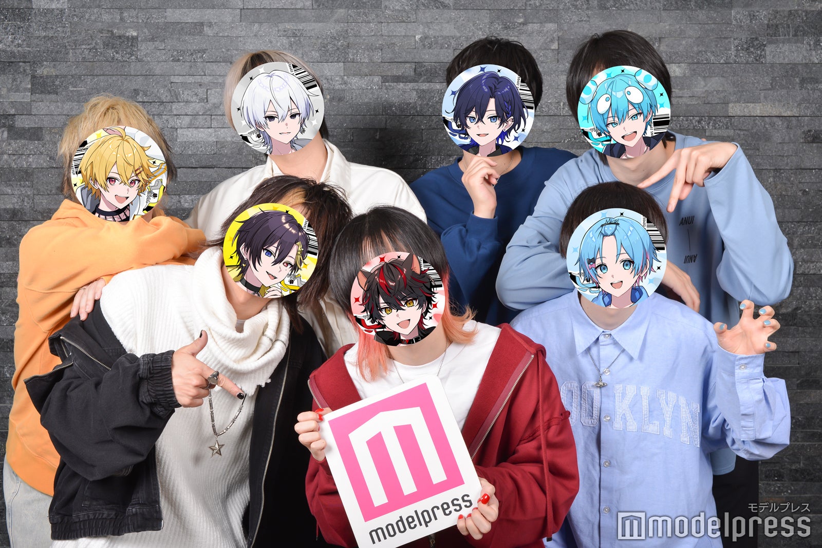 すにすて - SneakerStep（C）モデルプレス