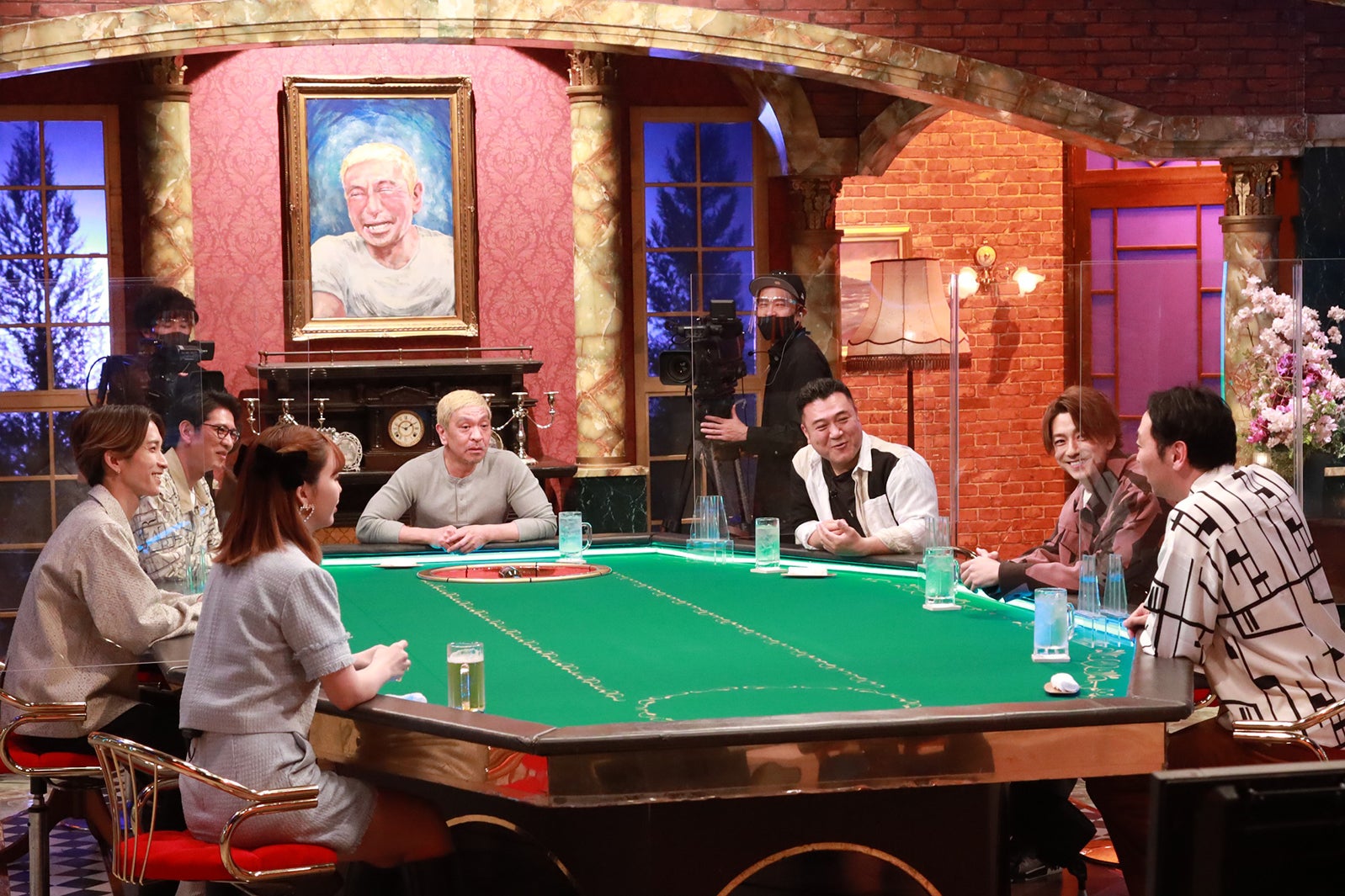 （左手前から時計回りに）藤田ニコル、田中樹、柴田英嗣、松本人志、山崎弘也、三浦翔平、田中卓志（C）フジテレビ