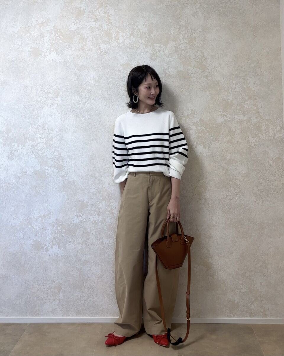 ユニクロジャージーバレルレッグパンツ ユニクロジャージーバレルレッグパンツとボーダートップスコーデ