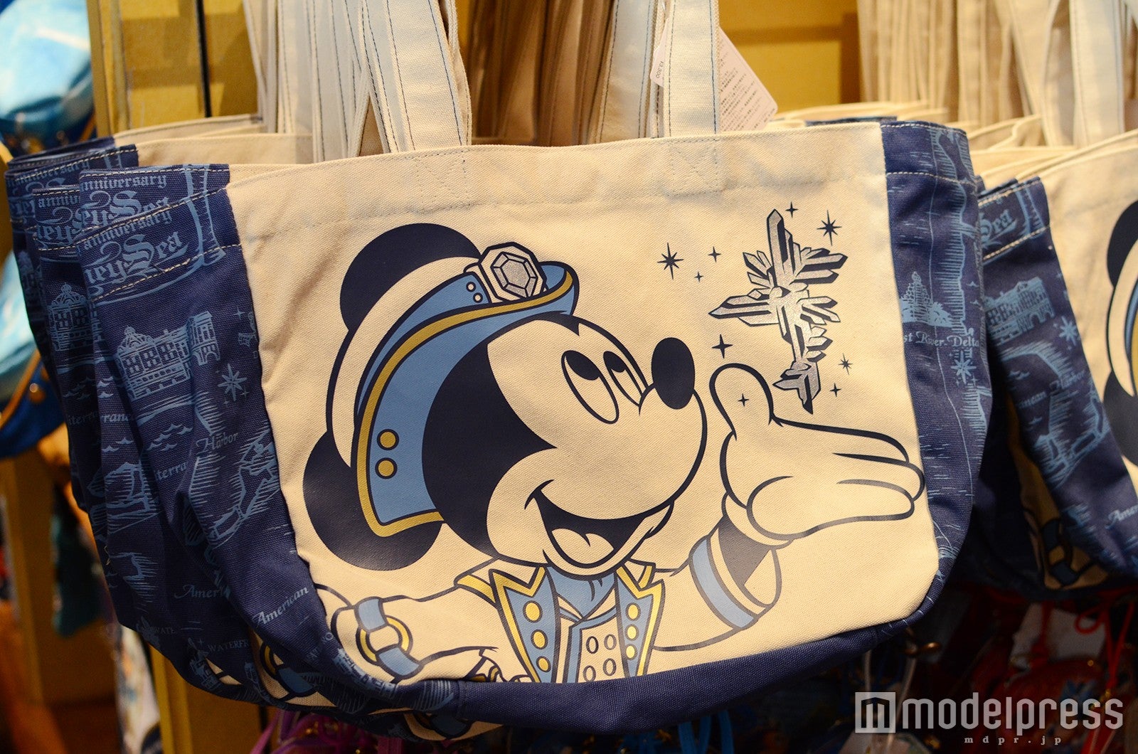 トートバッグ￥3300（C）モデルプレス