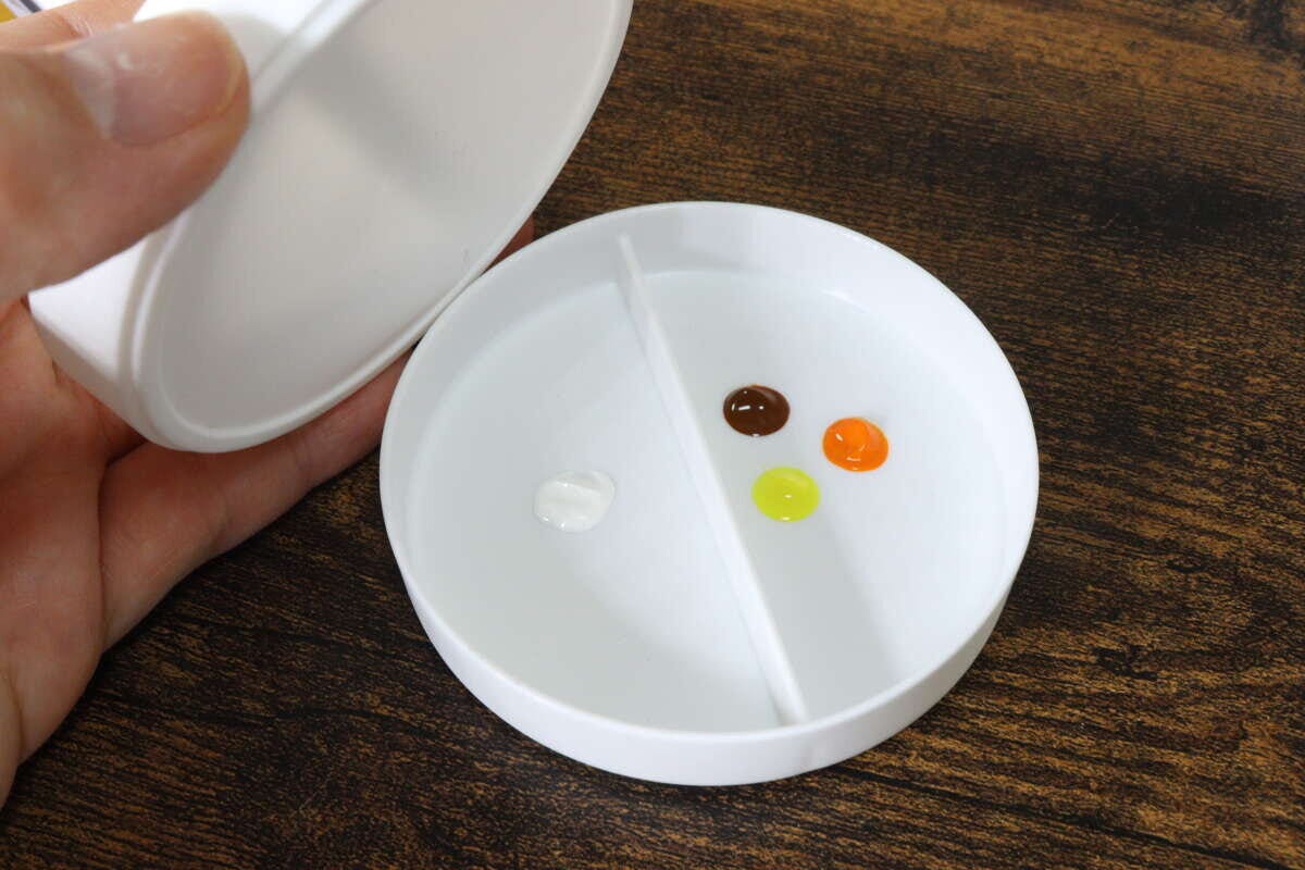 絵の具用溶き皿(5個) 使用例 絵の具用溶き皿(5個) 使用例