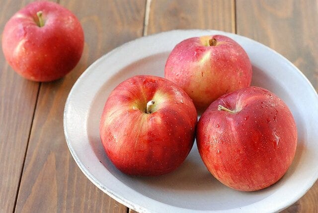 りんご　3個