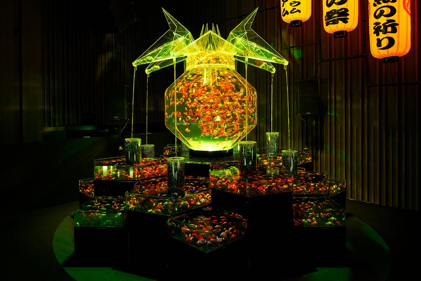 東京会場展示予定作品「超・花魁」／画像提供：アートアクアリウム実行委員会