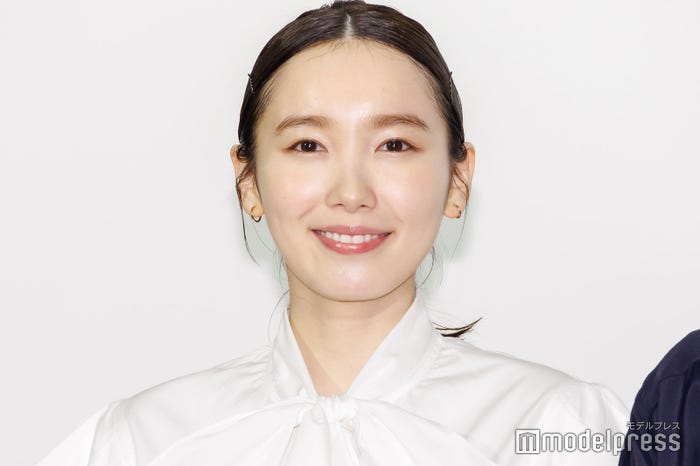 飯豊まりえ(C)モデルプレス