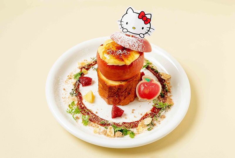 ハローキティの丸ごとリンゴフレンチトースト ¥1,480（税込／画像提供：サンリオ