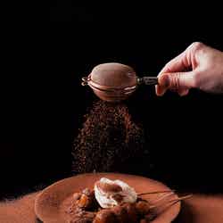 ティラミスだんご(店内限定)680円(税抜)/画像提供:株式会社ダイニング・クエスト