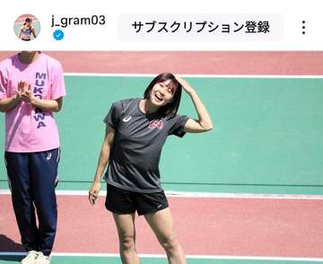 「ギャップ凄い」美女アスリート ノースリーブ「夏コーデ」のオフショット反響 「全然ガンダムじゃないなぁ～」
