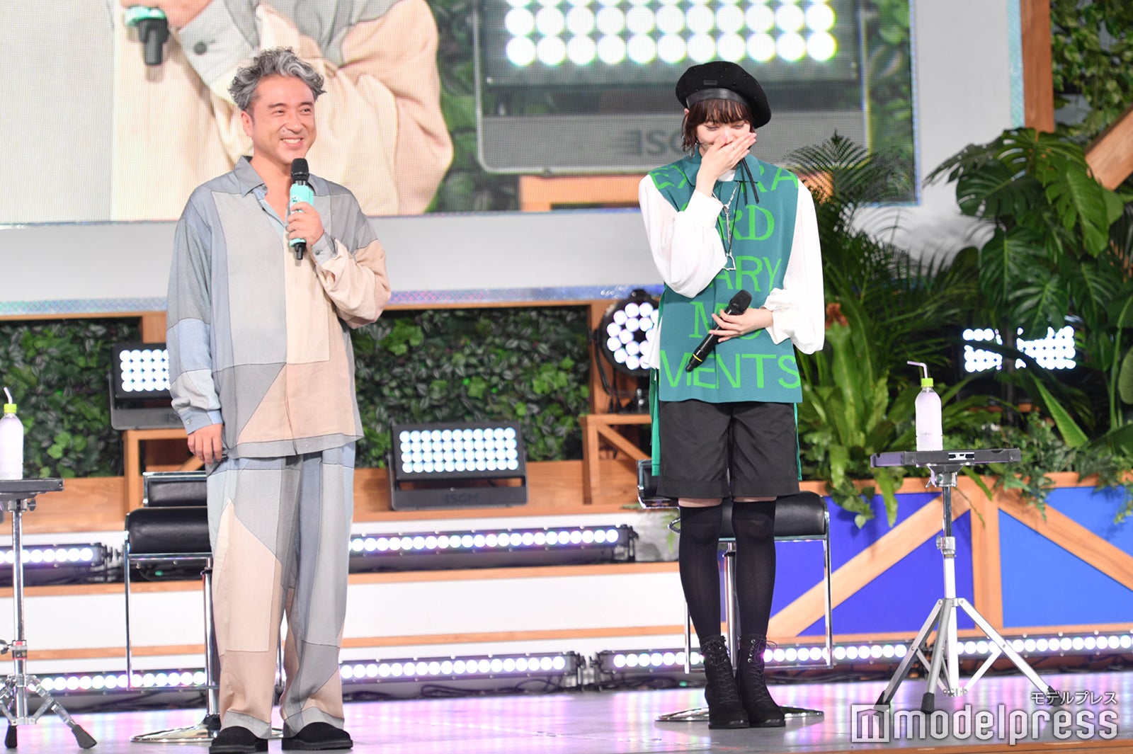 ムロツヨシ、平手友梨奈（C）モデルプレス