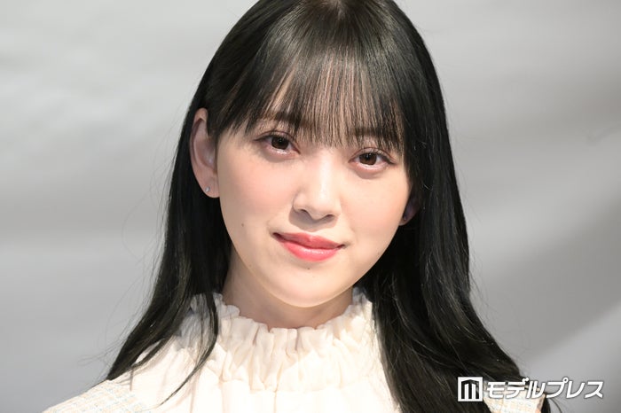 堀未央奈、美脚際立つミニスカ姿 韓国旅ショットに「スタイルがレベチ」「街角がランウェイに見える」と反響