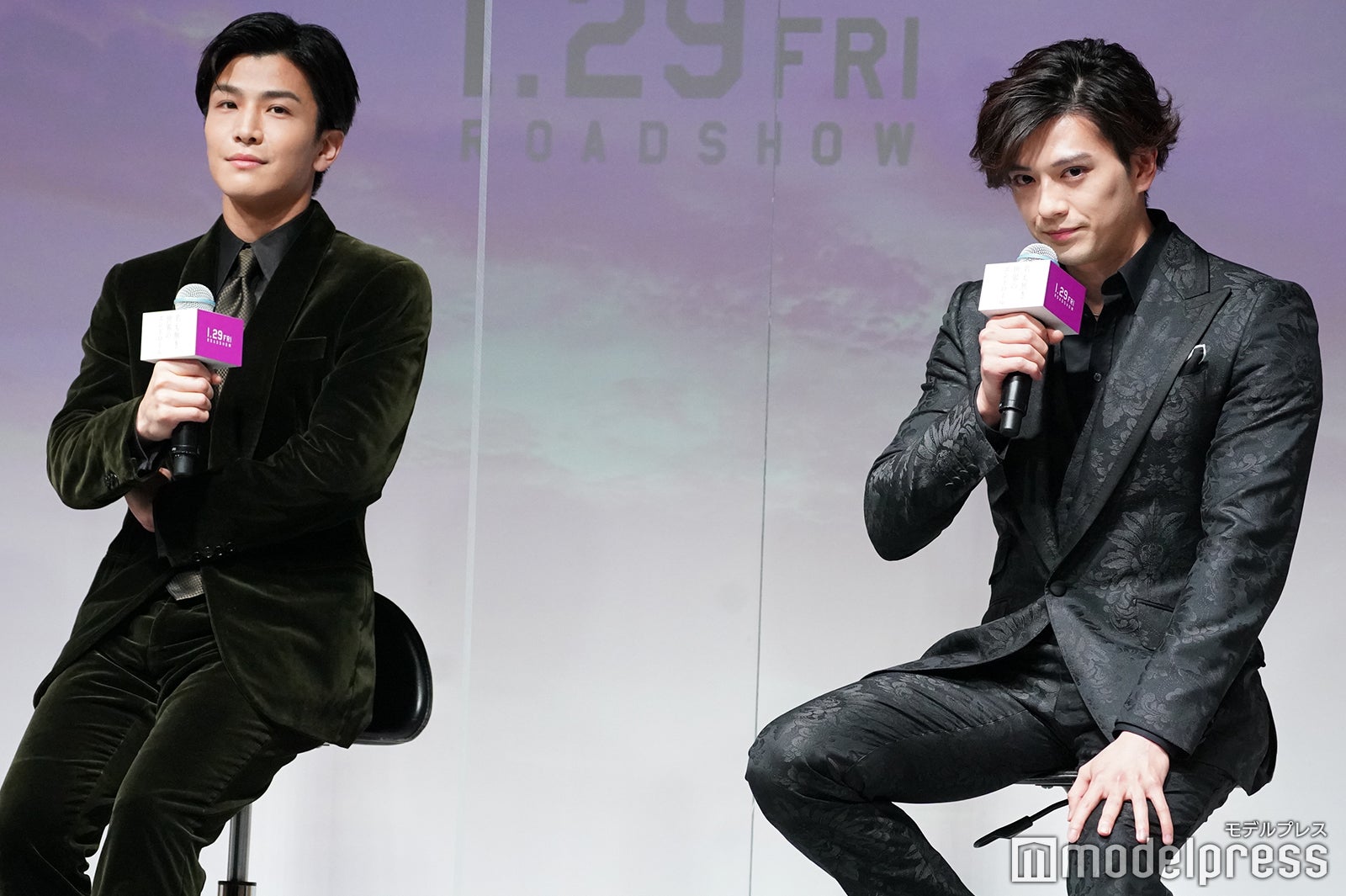 岩田剛典、新田真剣佑 （C）モデルプレス