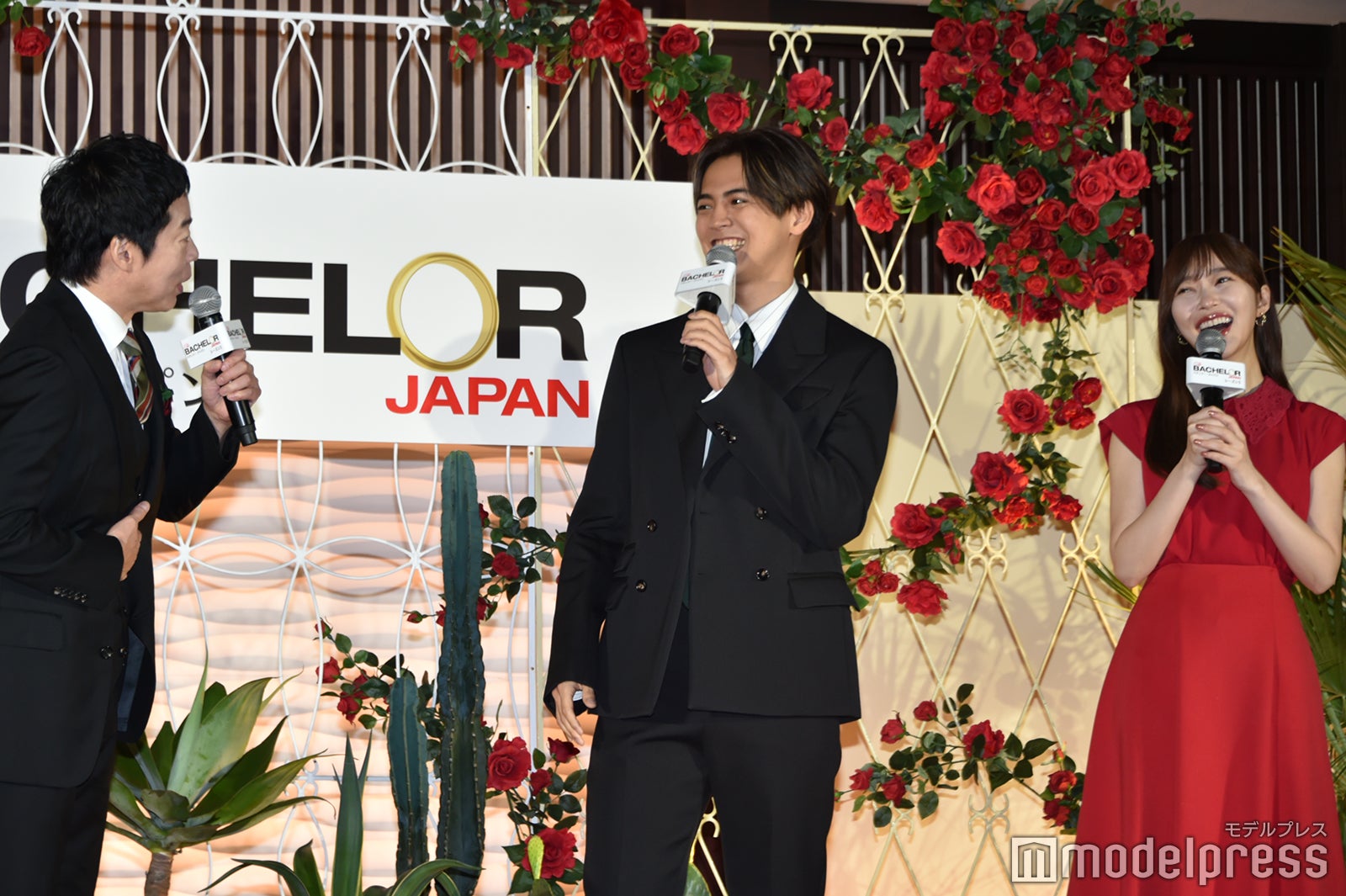 今田耕司、片寄涼太、指原莉乃（C）モデルプレス